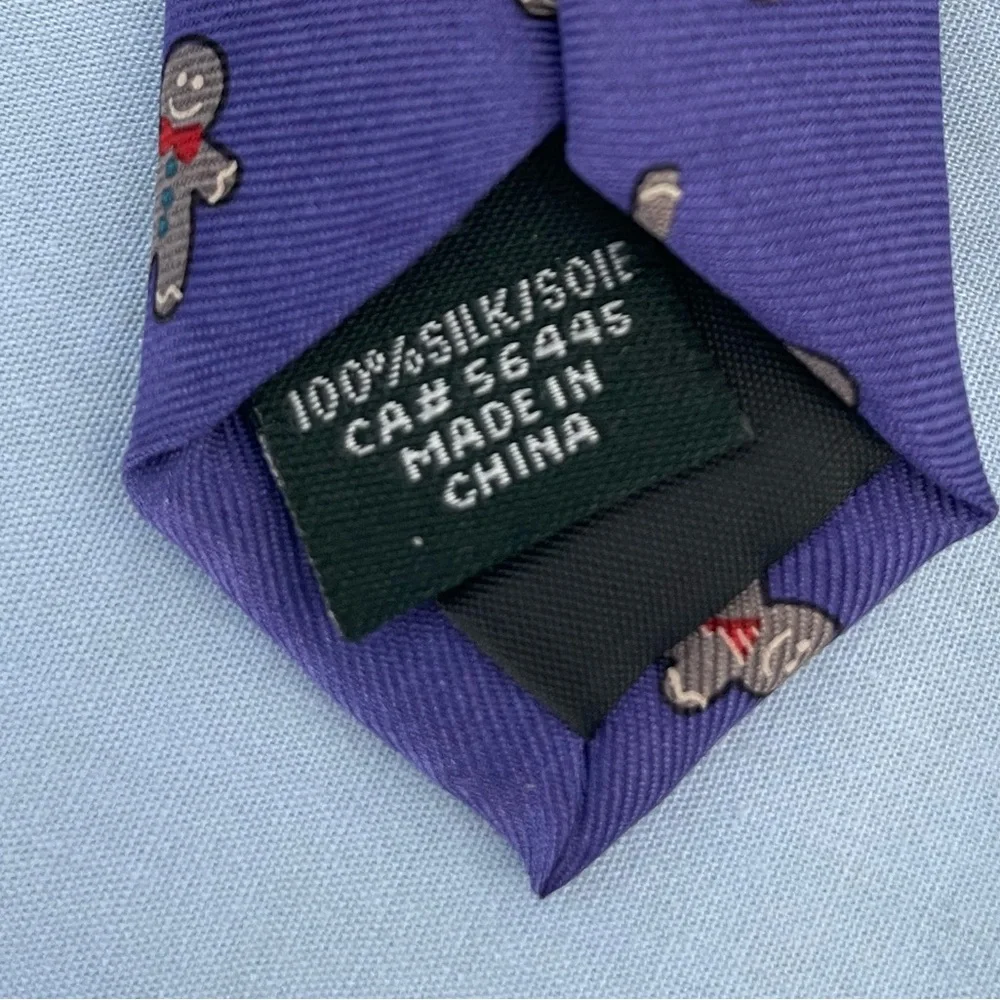 💜 J CREW Boy Purple Silk Gingerbread Man Neck Tie Child Great for Christmas💜